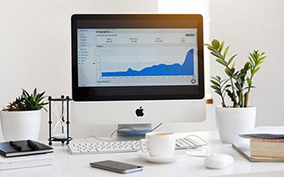 意甲媒体热议：米兰现任9号和前任9号同时爆发，现任打进米兰处子球，前任在希腊上演大四喜！